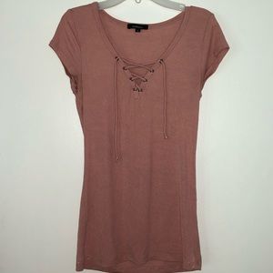 v-neck pink stretchy top
